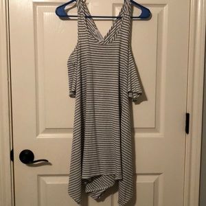 Cute stripped tank!!